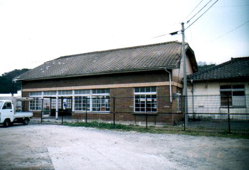 下津井駅、駅舎
